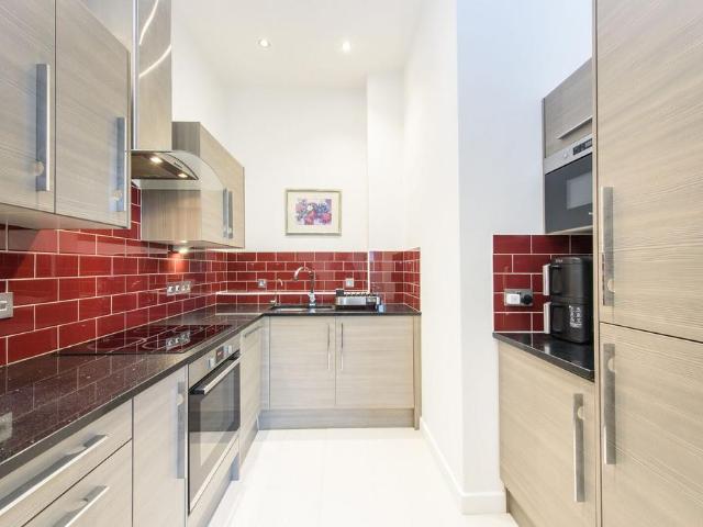 1 bedroom flat for sale