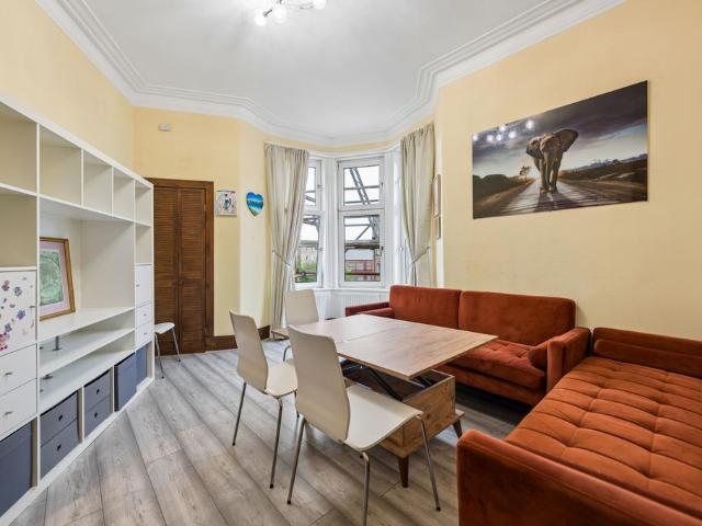 1 bedroom flat for sale