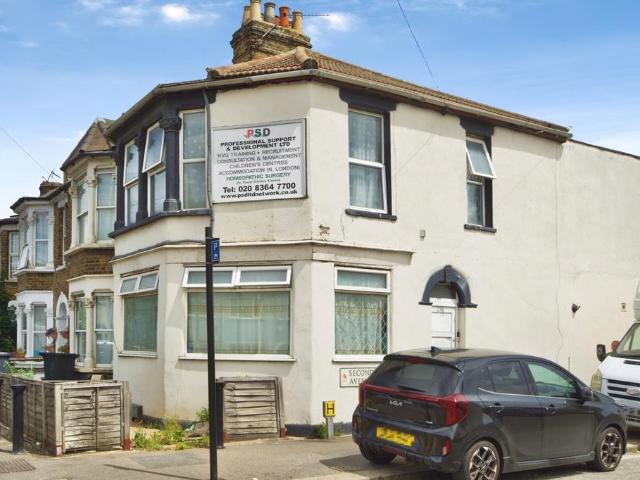 1 bedroom flat for sale