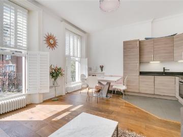 1 bedroom flat for sale