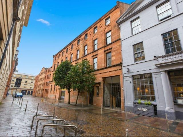 1 bedroom flat for sale