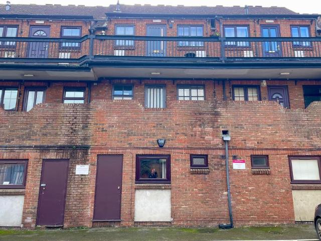 1 bedroom flat for sale