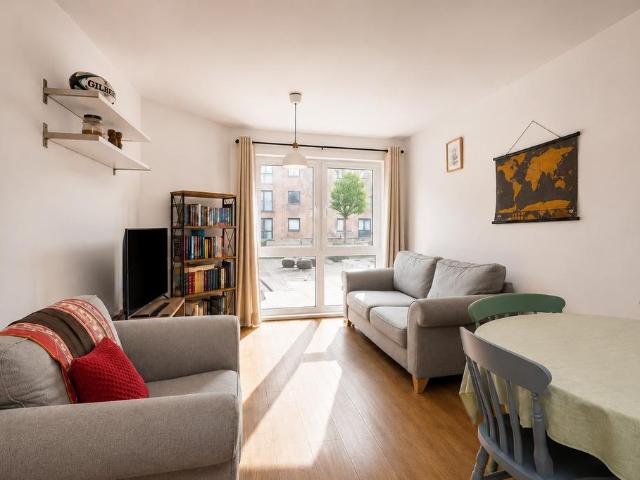 1 bedroom flat for sale