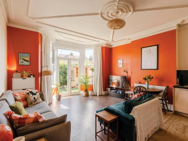 1 bedroom flat for sale