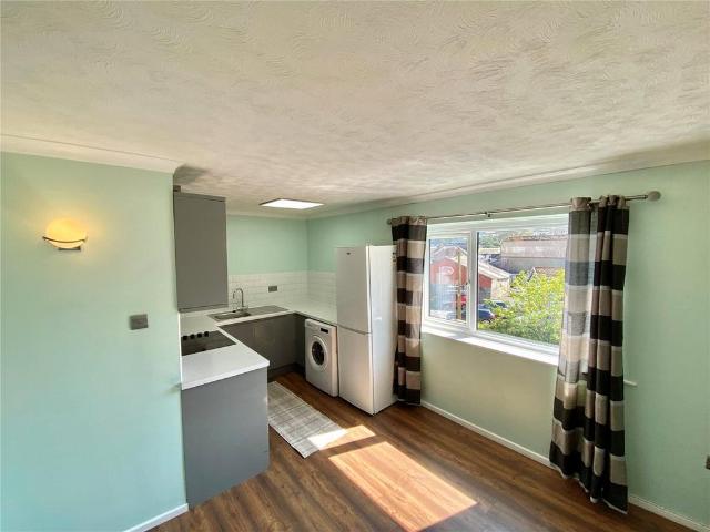 1 bedroom flat for sale