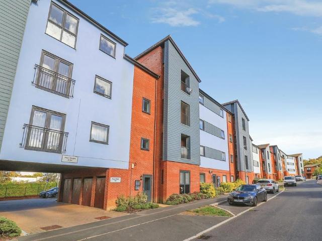 1 bedroom flat for sale