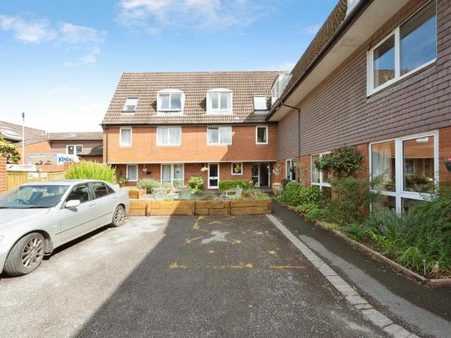 1 bedroom flat for sale