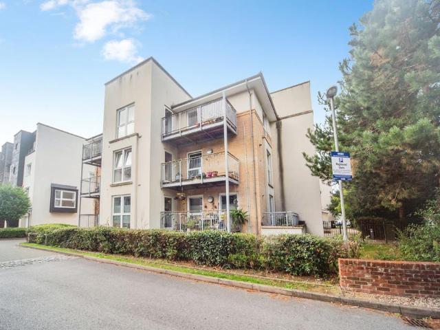 1 bedroom flat for sale