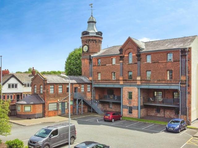 1 bedroom flat for sale