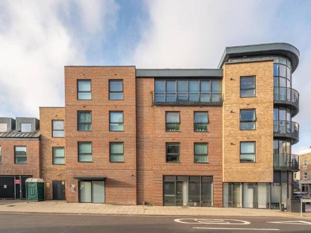 1 bedroom flat for sale