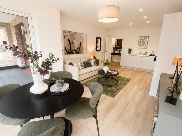 1 bedroom flat for sale