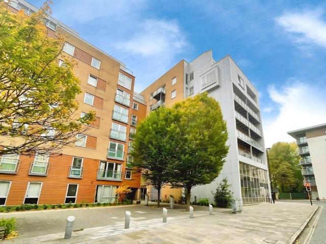 1 bedroom flat for sale