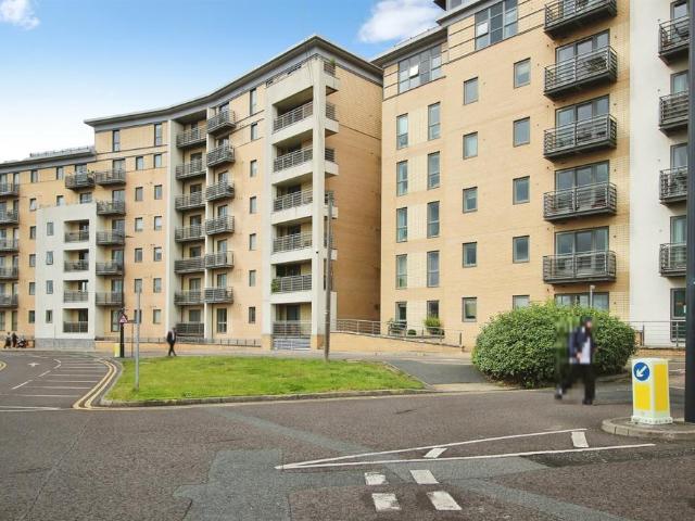 1 bedroom flat for sale