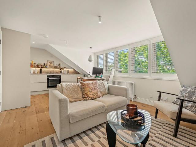1 bedroom flat for sale