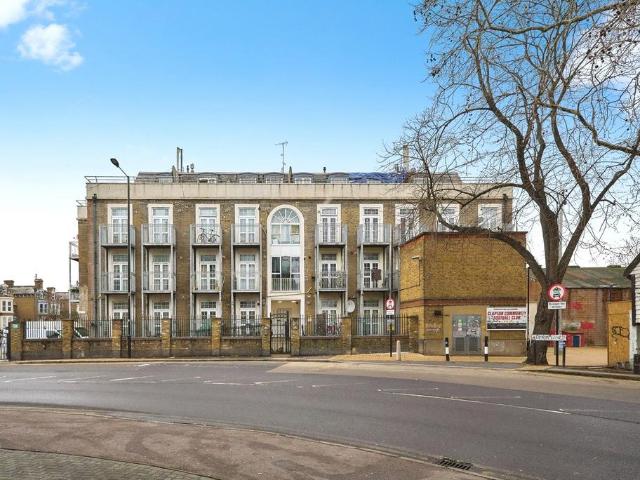 1 bedroom flat for sale