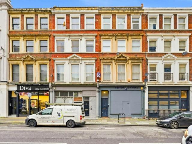 1 bedroom flat for sale