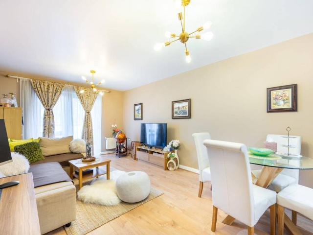 1 bedroom flat for sale