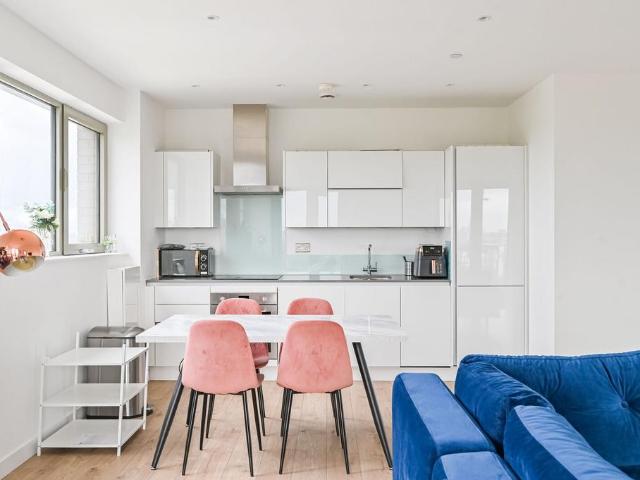 1 bedroom flat for sale