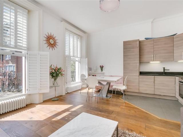 1 bedroom flat for sale
