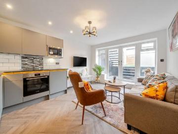 1 bedroom flat for sale
