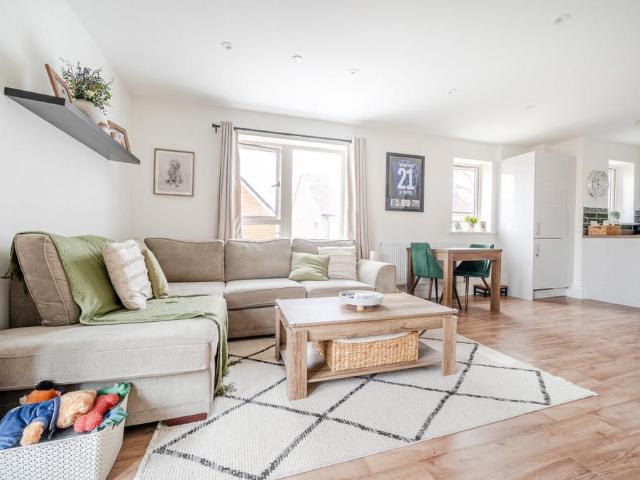 1 bedroom flat for sale