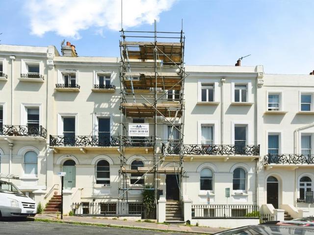 1 bedroom flat for sale