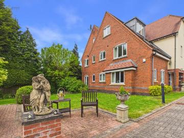 1 bedroom flat for sale