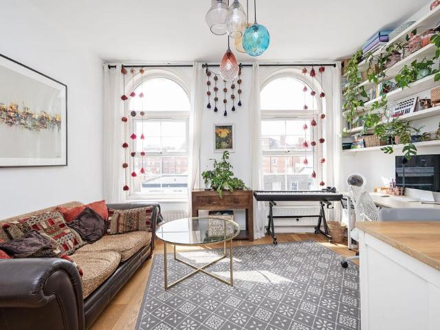 1 bedroom flat for sale