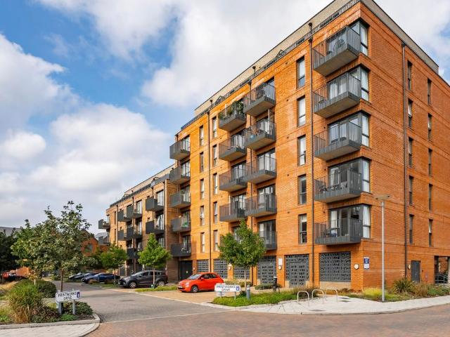 1 bedroom flat for sale