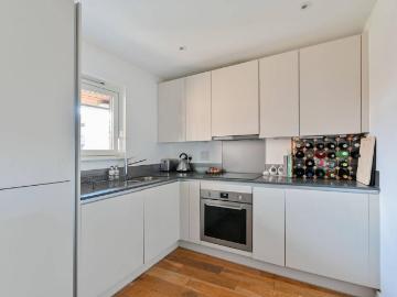1 bedroom flat for sale
