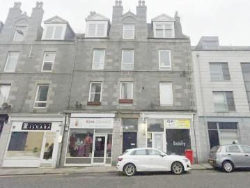 Flat for sale in Heathryfold Circle AB16 Aberdeen - Equipped kitchen