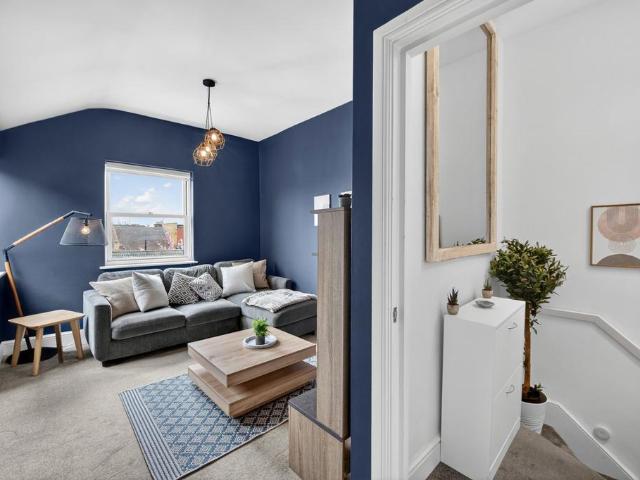 1 bedroom flat for sale
