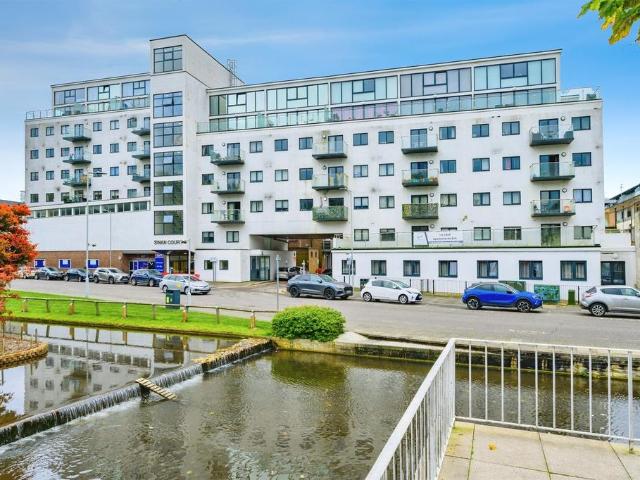 1 bedroom flat for sale