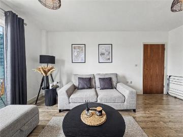 1 bedroom flat for sale