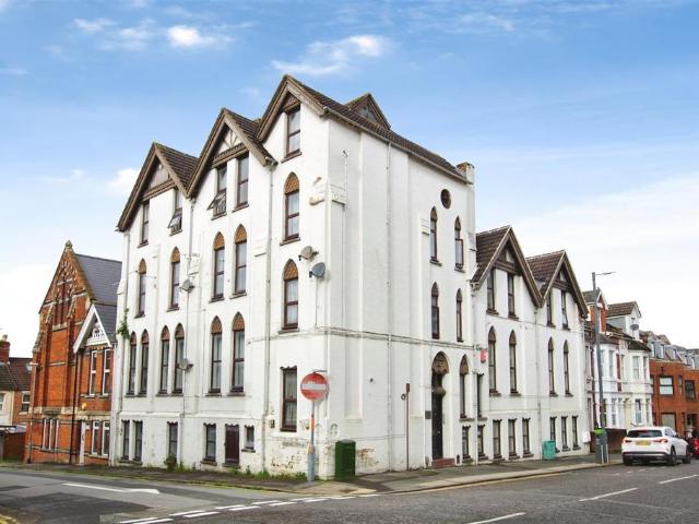 1 bedroom flat for sale