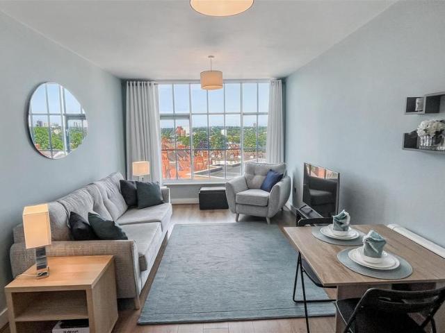 1 bedroom flat for sale