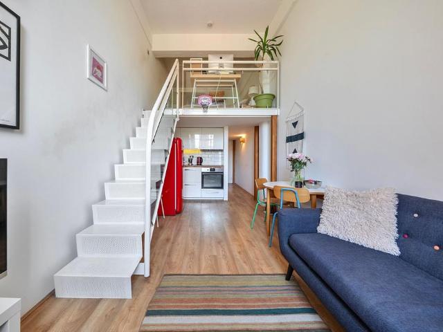 1 bedroom flat for sale