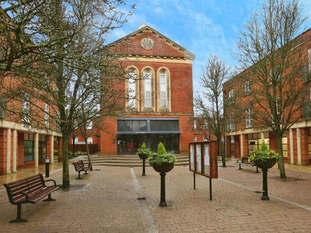 1 bedroom flat for sale