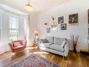 1 bedroom flat for sale