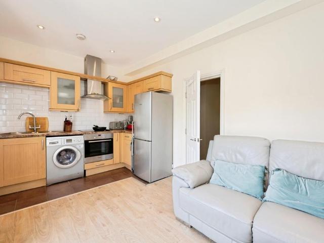 1 bedroom flat for sale