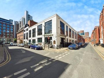 Leeds, West Yorkshire, North England - Concierge