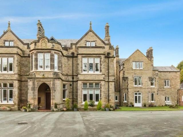 1 bedroom flat for sale