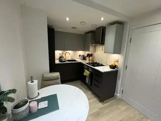 1 bedroom flat for sale