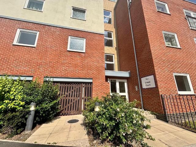 1 bedroom flat for sale