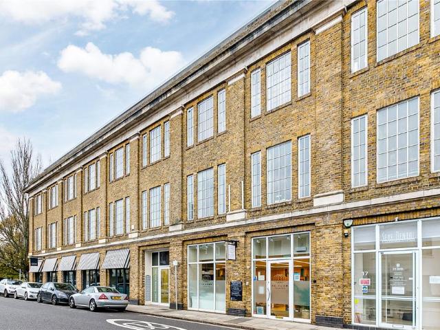 1 bedroom flat for sale