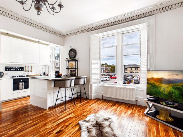 1 bedroom flat for sale