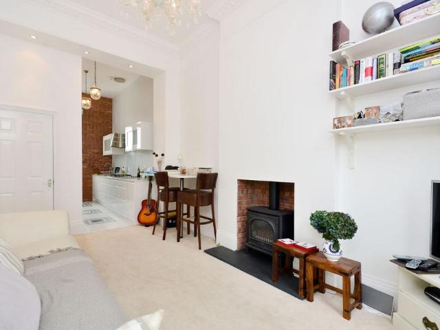 1 bedroom flat for sale