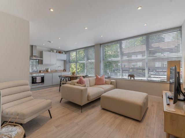 1 bedroom flat for sale