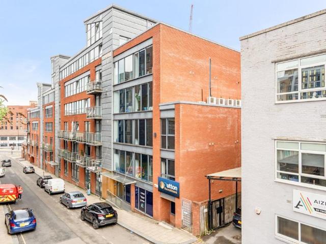 1 bedroom flat for sale
