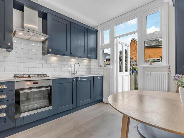1 bedroom flat for sale